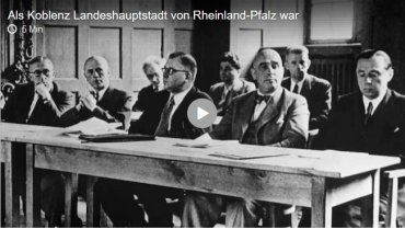 75 Jahre Rheinland-Pfalz - Als Koblenz Landeshauptstadt war - historische Aufnahme aus SWR-Doku - zu sehen: Landtagsabgeordnete im Koblenzer Rathaussaal