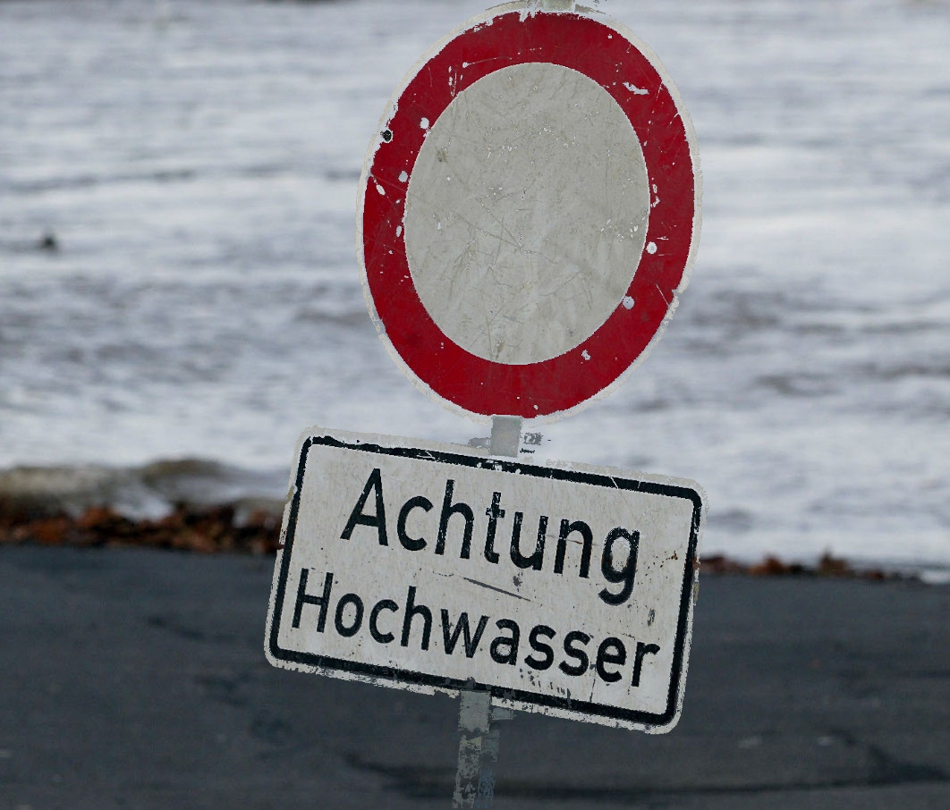 Schild Hochwasser