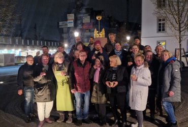 Gruppenfoto der Marktbeschicker zum Jahresende 2025