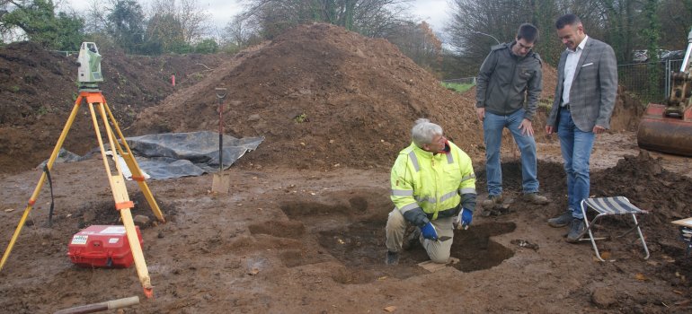 Archäologische Funde beim Bau des Dorfgemeinschaftshauses Arenberg/Immendorf Archäologische Funde beim Bau des Dorfgemeinschaftshauses Arenberg/Immendorf