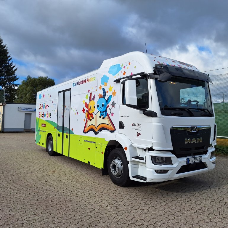 Ansicht des neuen Schüler-Bücherbusses Ansicht des neuen Schüler-Bücherbusses