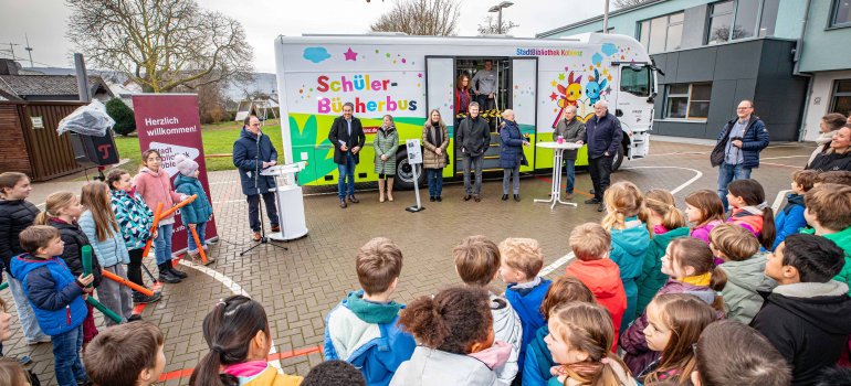 Inbetriebnahmefeier  des neuen Schüler-Bücherbusses Inbetriebnahmefeier  des neuen Schüler-Bücherbusses