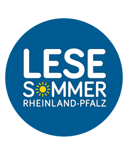 Logo Lesesommer Rheinland-Pfalz Logo Lesesommer Rheinland-Pfalz - weiße Schrift auf blauem Hintergrund - das "O" in "Sommer" ist durch eine Sonne setzt