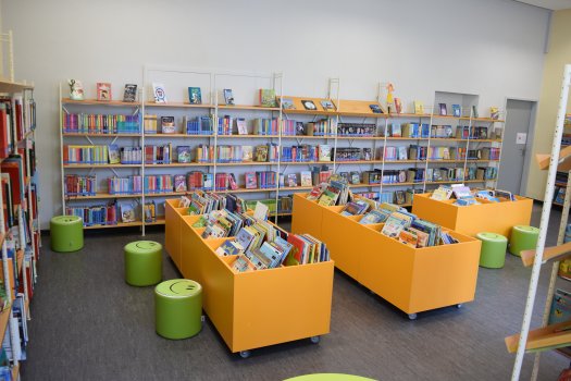 Kinder- und Jugendabteilung