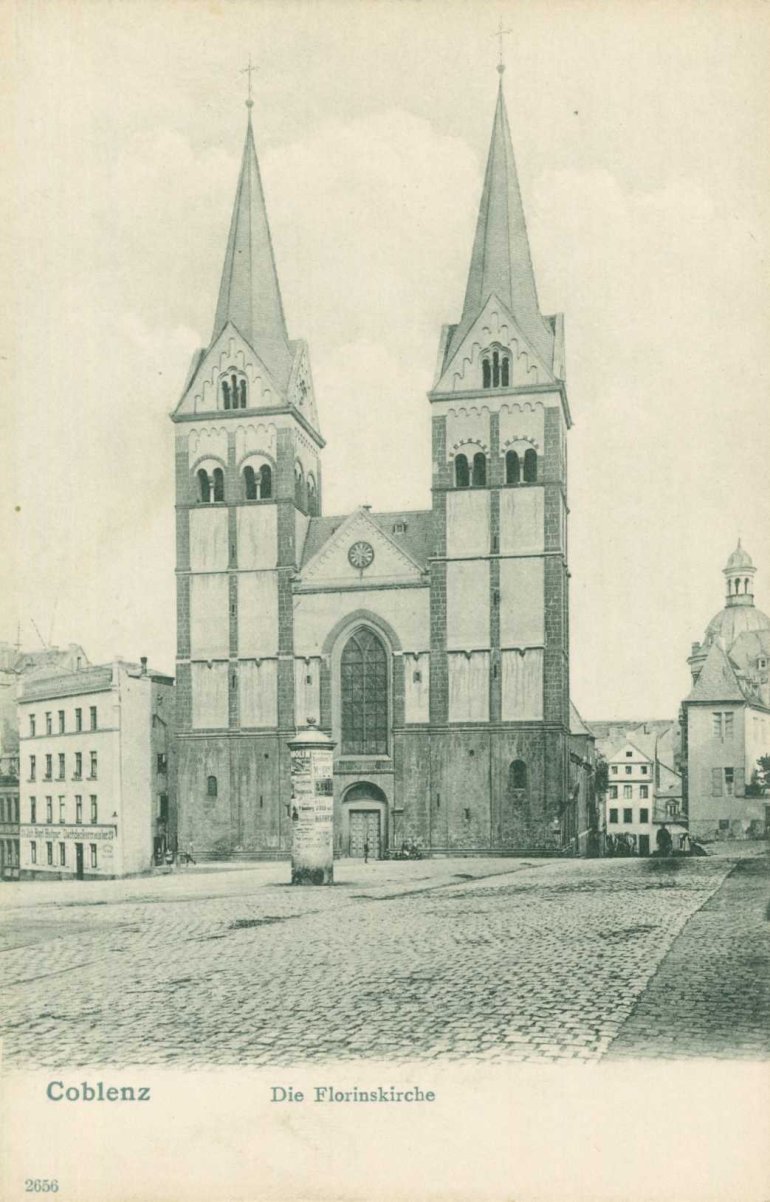 Blick über den Florinsmarkt zur Florinskirche, links Durchgang zu Unterm Stern, rechts
Einmündung der Danne, 1904 Blick über den Florinsmarkt zur Florinskirche, links Durchgang zu Unterm Stern, rechts Einmündung der Danne, 1904