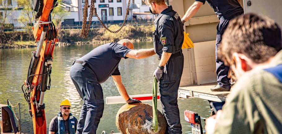 Der Fund dieser Weltkriegsbombe sorgte Anfang April für kurzzeitige Einschränkungen auf der Baustelle der Pfaffendorfer Brücke.
