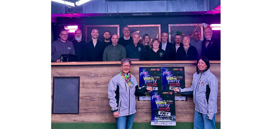 Veranstalter und Kooperationspartner der RoMo-Party: Empore: v.l.n.r. Joachim Scholer, Kai Simon, Arne Kurth, Alexander Heiß, Markus Schmitt, Peter Ebeling, Tom Schilling, Natalie Bleser, Heike Nick, Jürgen Jung, Sebastian Müller, BGM Ulrike Mohrs, Andreas Oberanner, Detlef Schöning  vorne: v.l.n.r. Sandra Hürter, Vanessa Höfer