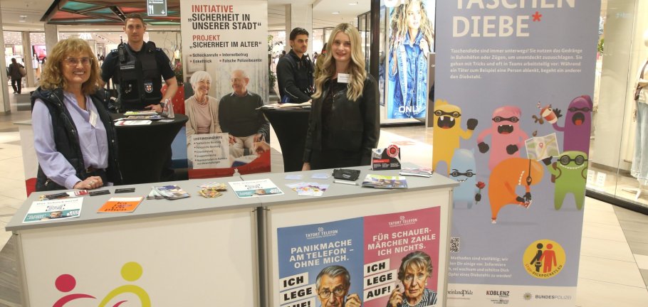 Im Löhrcenter informierten Fachkräfte über praktische Hinweise zur Vorbeugung von Straftaten.