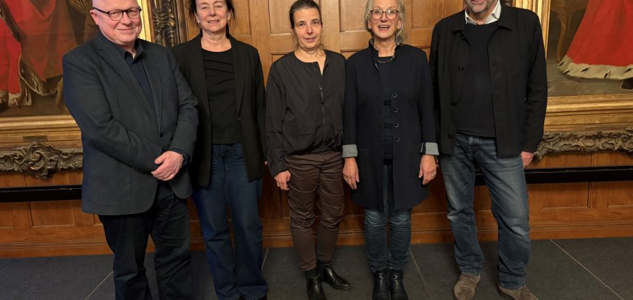 (v.l.n.r.) Die Mitglieder des Gestaltungsbeirates Prof. Dipl.-Ing. Alexander Reichel, Dipl.-Ing. Ingrid Marx, Dipl.-Ing. Edda Kurz, Prof. Dipl.-Ing. Ulrike Kirchner, Dipl.-Ing. Torsten Becker.