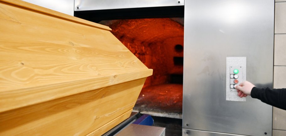 Am Tag der offenen Tür im Krematorium Koblenz am Bubenheimer Weg 90 können Interessierte auch einen Blick in die Kremationsöfen sowie in den Technikraum werfen. Am Tag der offenen Tür im Krematorium Koblenz am Bubenheimer Weg 90 können Interessierte auch einen Blick in die Kremationsöfen sowie in den Technikraum werfen.