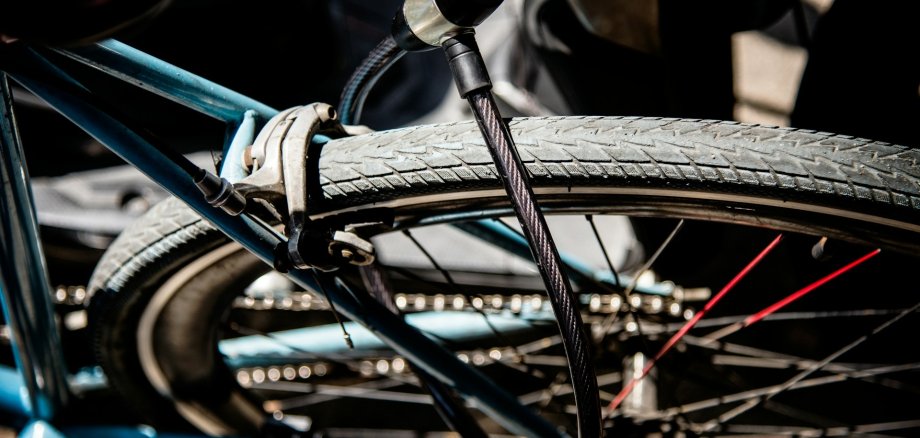Fahrrad mit Schloss