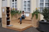 Parklet mit Bücherschrank Parklet mit Bücherschrank