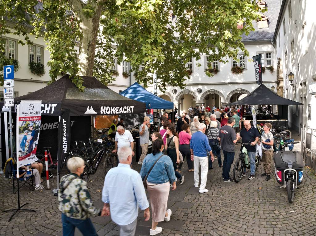 Buntes Treiben bei der 2. Fahrradmesse auf dem 48. Koblenzer SchängelMarkt am 19. und 20. September 2026.