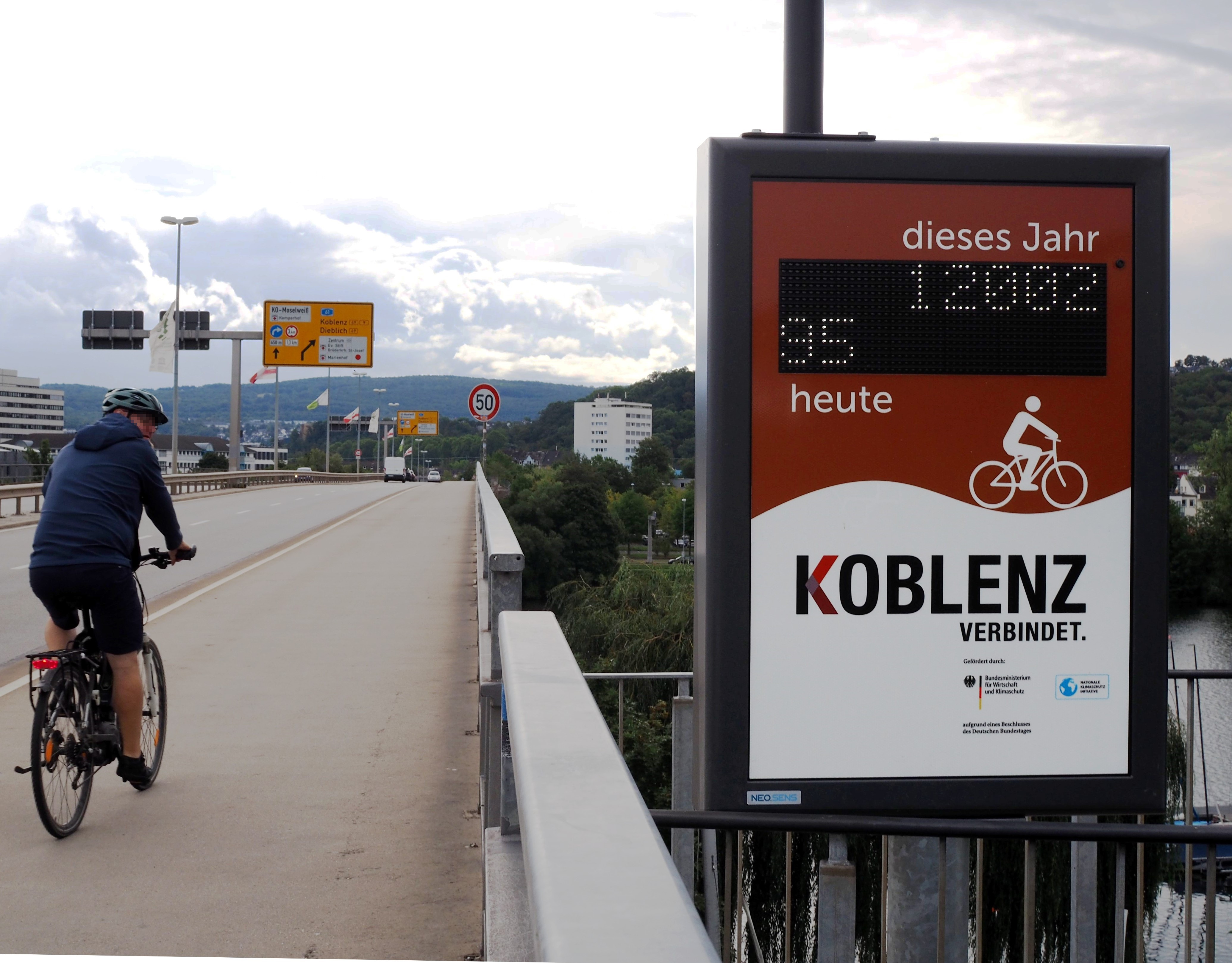 Dauerzählstelle auf der Kurt-Schumacher-Brücke Stand 27.08.23 um 10:35 Uhr