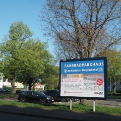 Großflächenplakat Fahrradparkhaus Koblenzer Straße 160