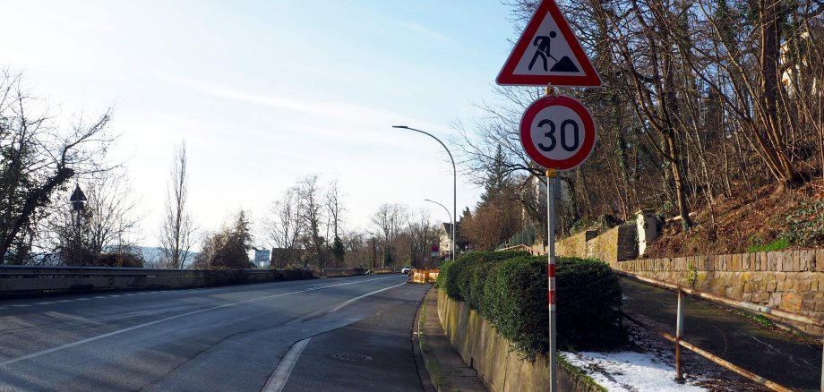An der Simmerner Straße auf der Karthause wird in Koblenz der Lückenschluss im Radwegenetz vollzogen. An der Simmerner Straße auf der Karthause wird in Koblenz der Lückenschluss im Radwegenetz vollzogen.