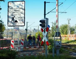 Der Ausbau des Geh- und Radweges auf der Horchheimer Eisenbahnbrücke schreitet gut voran. Der Ausbau des Geh- und Radweges auf der Horchheimer Eisenbahnbrücke schreitet gut voran.