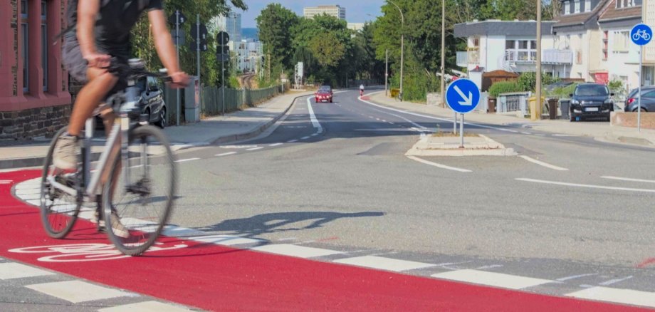 Neue Radverkehrsanlage in der Beatusstraße in Moselweiß Neue Radverkehrsanlage in der Beatusstraße in Moselweiß