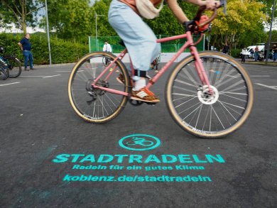 Ab dem 01. September 2025 radelt Koblenz wieder 21 Tage gemeinsam für ein gutes Klima und Radverkehrsförderung - JETZT anmelden und mitradeln! Ab dem 01. September 2025 radelt Koblenz wieder 21 Tage gemeinsam für ein gutes Klima und Radverkehrsförderung - JETZT anmelden und mitradeln!