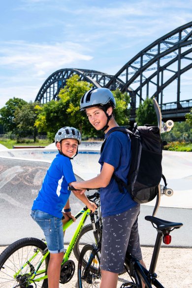 Kinder und Jugendliche radeln beim Schulradeln für ein gutes Klima und Radverkehrsförderung
